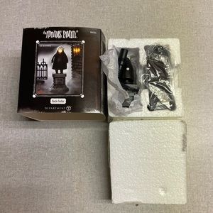 Department 56 - The Adams family - Uncle fester lit accessory